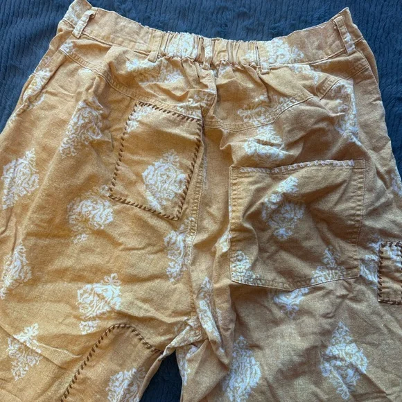 Women's Patchwork Patterned Cropped Pants (faded orange/dark yellow color) - Picture 3 of 5